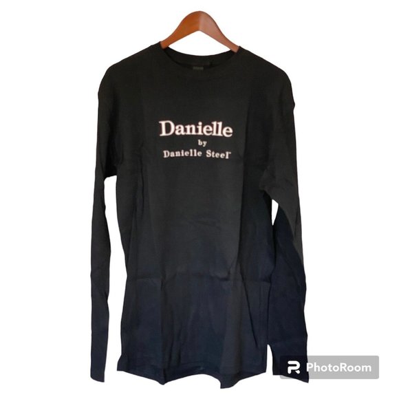 Danielle by Danielle Steel Women's Promo T-Shirt L/S Size XXL New in Package - Picture 1 of 8